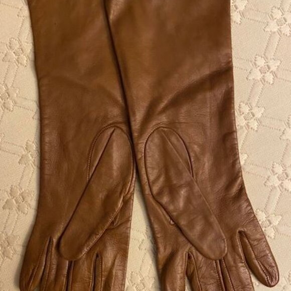 FLORAL APPLIQUED GLOVES - Picture 3 of 3